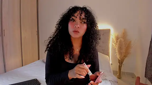 mariam hill online show from 11/22/25, 03:00