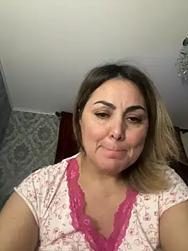 Emma roqueen online show from 01/18/25, 10:39