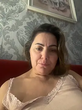 Emma roqueen online show from 09/19/25, 11:38