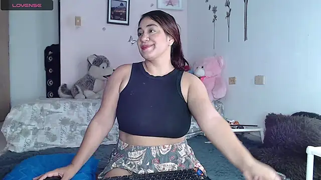 emiligrey  online show from 12/31/24, 05:11