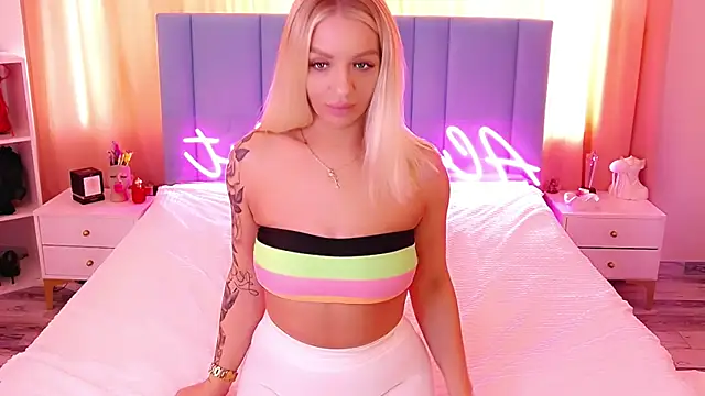 AllwaysHotJ online show from 02/01/25, 06:43