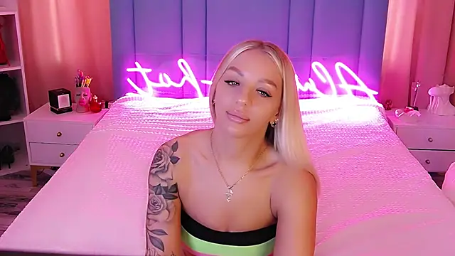 AllwaysHotJ online show from 02/09/25, 04:14