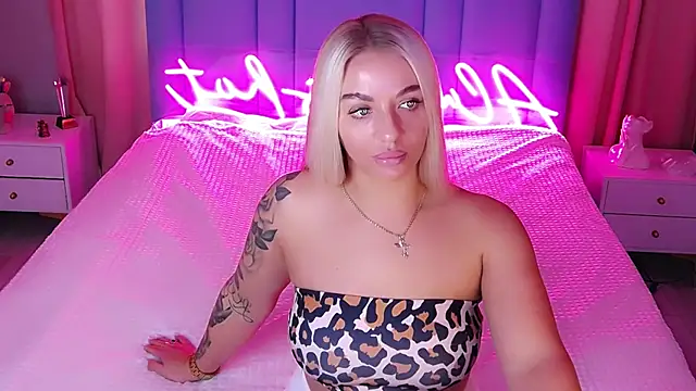 AllwaysHotJ online show from 10/24/25, 01:57