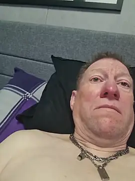 tomtom111111 online show from 02/14/26, 01:52