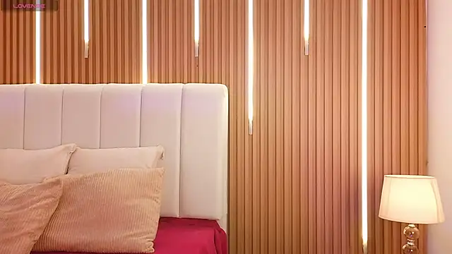 KimSensual  online show from 04/09/26, 12:32