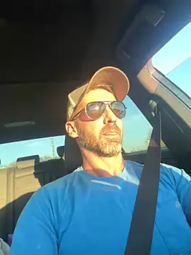 Snapshot of Kenny_Kyle chatting on 02/03/25, 10:32 Kenny Kyle online show from 02/03/25, 10:32