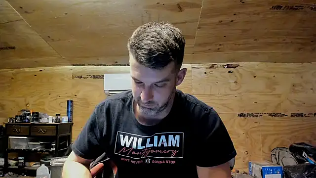 Snapshot of Kenny_Kyle chatting on 02/08/25, 01:54 Kenny Kyle online show from 02/08/25, 01:54