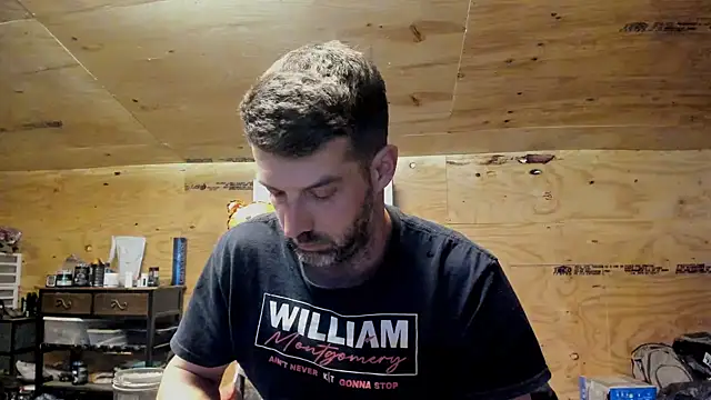 Snapshot of Kenny_Kyle chatting on 02/15/25, 01:31 Kenny Kyle online show from 02/15/25, 01:31