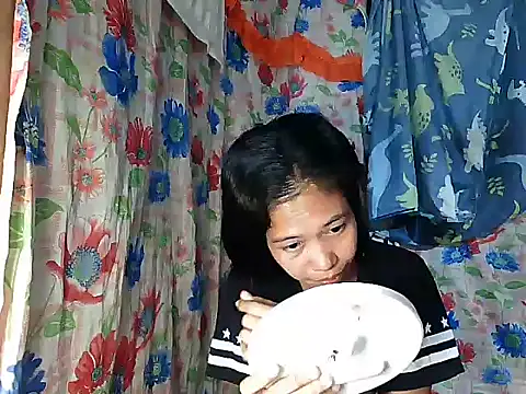 PinaySkinnyGirl online show from 01/12/26, 09:31