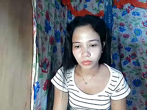 PinaySkinnyGirl online show from 02/15/26, 09:22