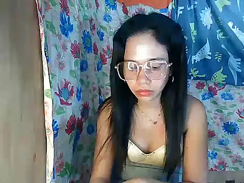 PinaySkinnyGirl online show from 02/24/26, 09:24