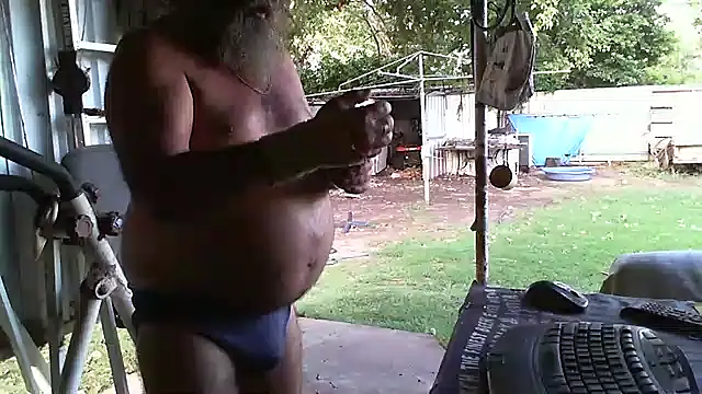 herbie010666 online show from 02/02/25, 08:24