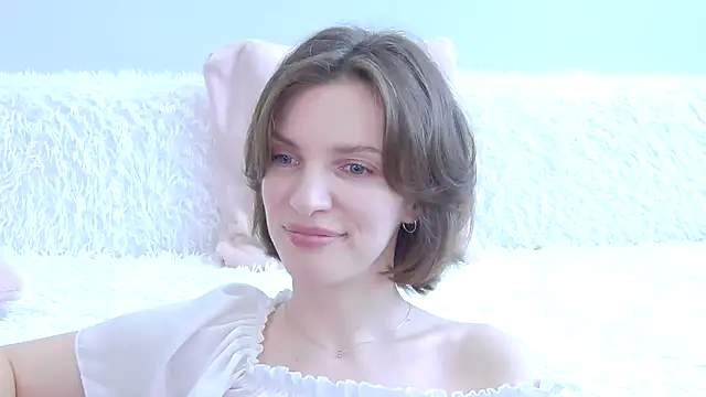 Beauty Alex online show from 05/18/26, 04:07