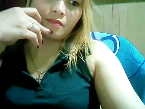 ashlylove25 online show from 10/04/25, 11:03