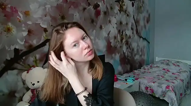 ConnieDaw online show from 12/19/24, 06:23