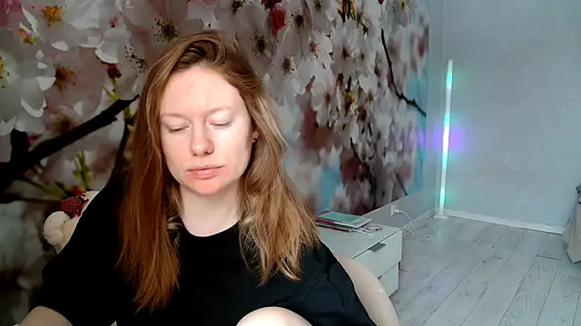 ConnieDaw online show from 02/17/25, 05:47