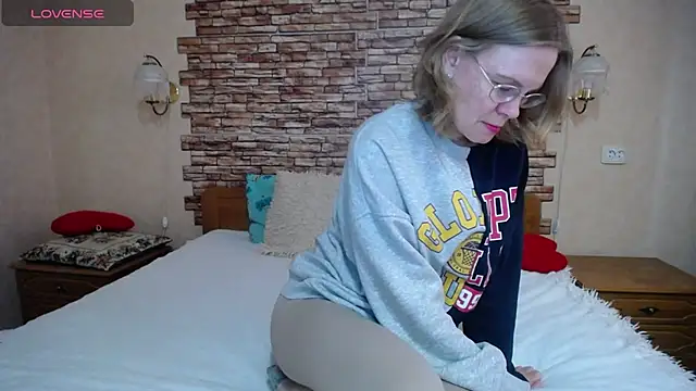 Snapshot of BlondyBabySweet chatting on 05/04/26, 03:52 BlondyBabySweet online show from 05/04/26, 03:52