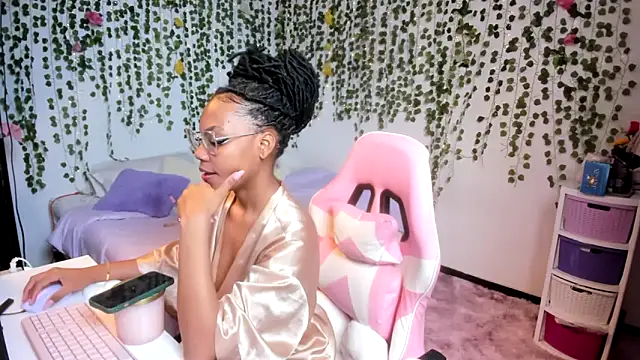 violeta milleer online show from 11/11/25, 04:51