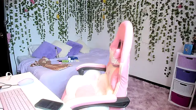 violeta milleer online show from 11/13/25, 04:39