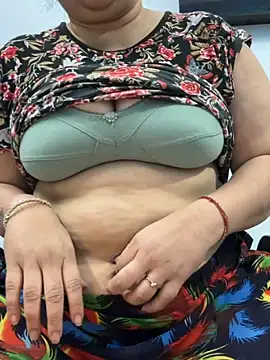 Preet Kaur 69 online show from 12/17/25, 06:25