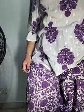 Preet Kaur 69 online show from 03/25/26, 07:03