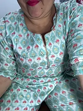 Preet Kaur 69 online show from 04/08/26, 06:08