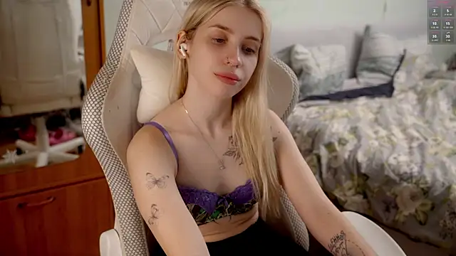 ho1yho1e online show from 04/10/26, 06:45