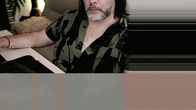 Snapshot of Sanders_White chatting on 01/27/25, 06:31 Sanders White online show from 01/27/25, 06:31