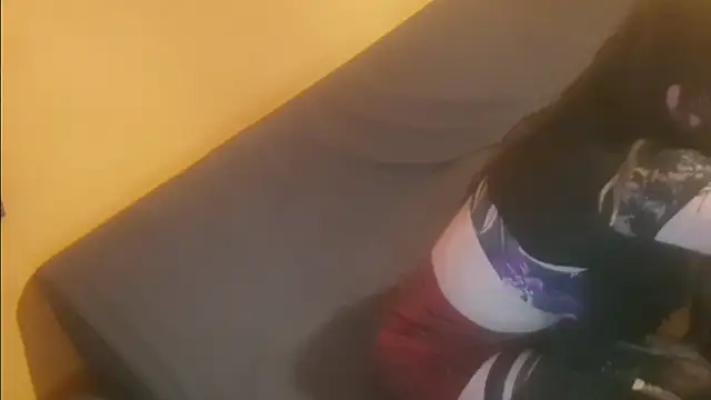 Lillisissi online show from 12/17/25, 10:05