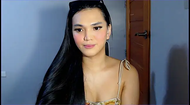 Snapshot of WONDERWOMAN2023 chatting on 12/26/24, 01:43 WONDERWOMAN2023 online show from 12/26/24, 01:43