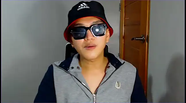 Snapshot of WONDERWOMAN2023 chatting on 02/01/25, 02:02 WONDERWOMAN2023 online show from 02/01/25, 02:02