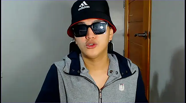 Snapshot of WONDERWOMAN2023 chatting on 02/12/25, 08:29 WONDERWOMAN2023 online show from 02/12/25, 08:29