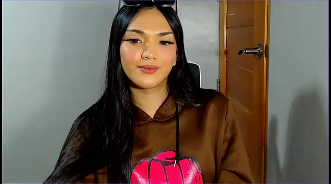 Snapshot of WONDERWOMAN2023 chatting on 03/20/25, 07:46 WONDERWOMAN2023 online show from 03/20/25, 07:46