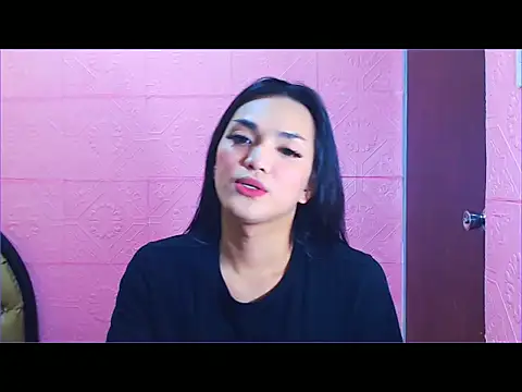 Snapshot of WONDERWOMAN2023 chatting on 10/10/25, 01:04 WONDERWOMAN2023 online show from 10/10/25, 01:04