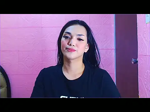 Snapshot of WONDERWOMAN2023 chatting on 10/15/25, 07:08 WONDERWOMAN2023 online show from 10/15/25, 07:08