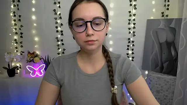 SweetPrincess  online show from 03/05/25, 10:00