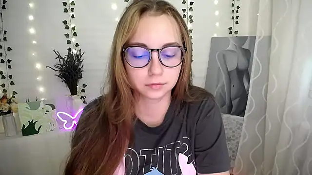 SweetPrincess  online show from 09/09/25, 05:40