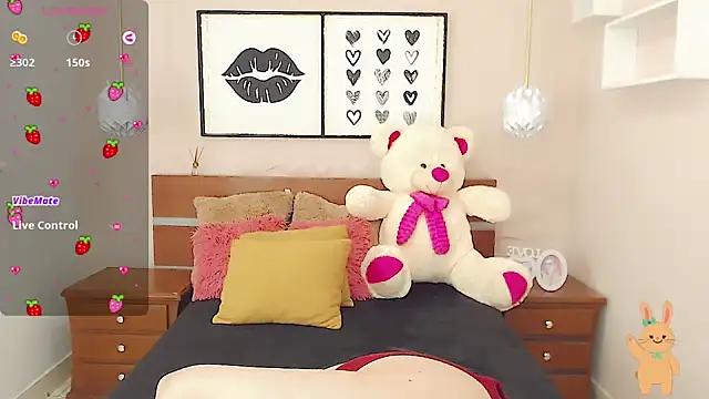 Snapshot of miss_linda_ chatting on 01/07/25, 01:57 miss linda online show from 01/07/25, 01:57