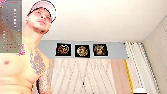 hottstuffx69 online show from 02/21/25, 04:51