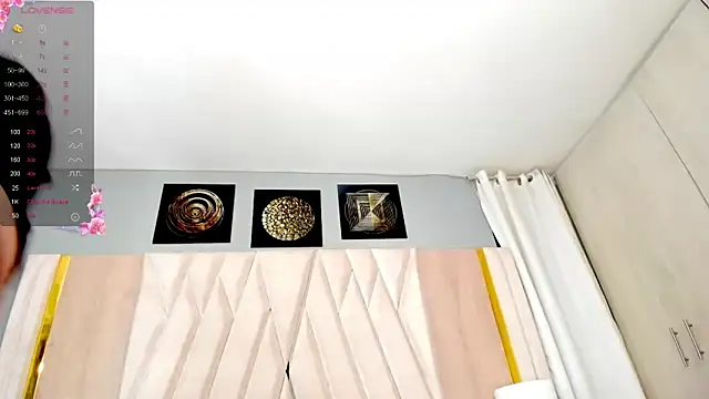 hottstuffx69 online show from 03/01/25, 05:52