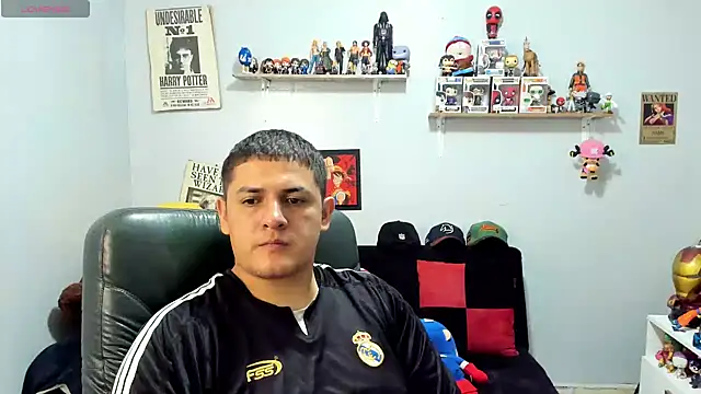 Snapshot of ney_22 chatting on 06/11/26, 05:05 ney 22 online show from 06/11/26, 05:05