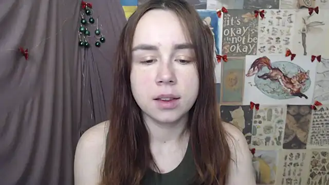 Snapshot of VeryVeryVeryShy_ chatting on 01/19/26, 06:50 VeryVeryVeryShy online show from 01/19/26, 06:50