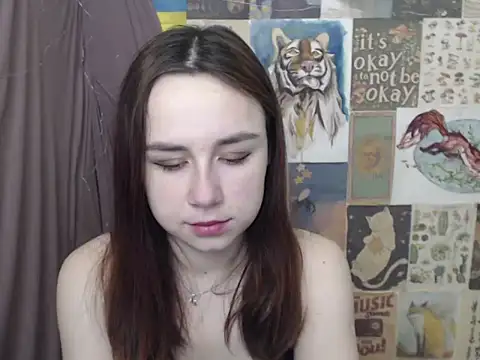 Snapshot of VeryVeryVeryShy_ chatting on 02/03/26, 06:51 VeryVeryVeryShy online show from 02/03/26, 06:51