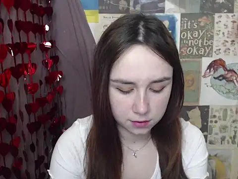 Snapshot of VeryVeryVeryShy_ chatting on 02/19/26, 07:15 VeryVeryVeryShy online show from 02/19/26, 07:15