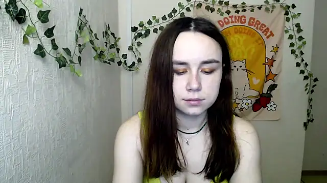 Snapshot of VeryVeryVeryShy_ chatting on 03/04/26, 06:52 VeryVeryVeryShy online show from 03/04/26, 06:52