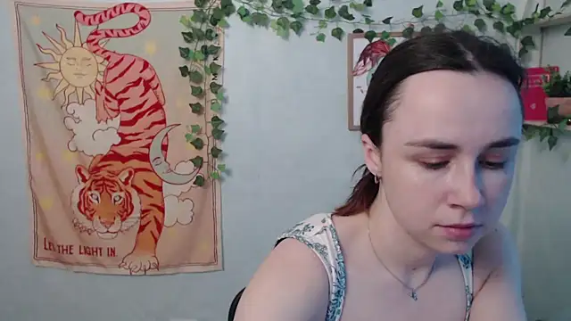 VeryVeryVeryShy  online show from 05/21/26, 05:36