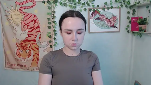 VeryVeryVeryShy  online show from 07/14/26, 10:21