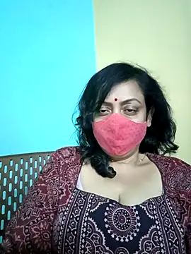 Snapshot of love_suman chatting on 02/13/25, 01:48 love suman online show from 02/13/25, 01:48