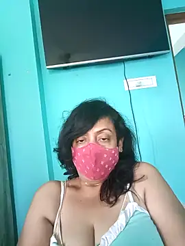 Snapshot of love_suman chatting on 02/18/25, 10:27 love suman online show from 02/18/25, 10:27