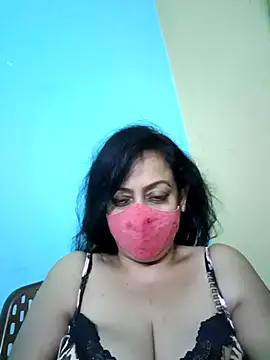 Snapshot of love_suman chatting on 10/18/25, 05:03 love suman online show from 10/18/25, 05:03